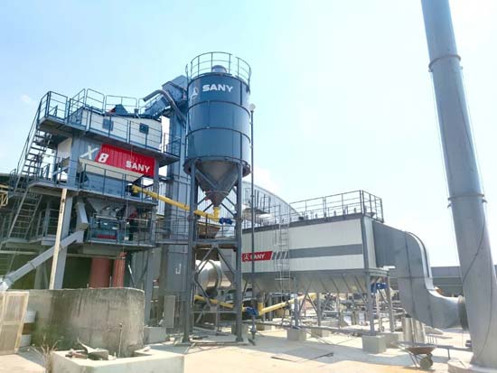 快運(yùn)快裝！三一X8系列瀝青站“閃現(xiàn)”